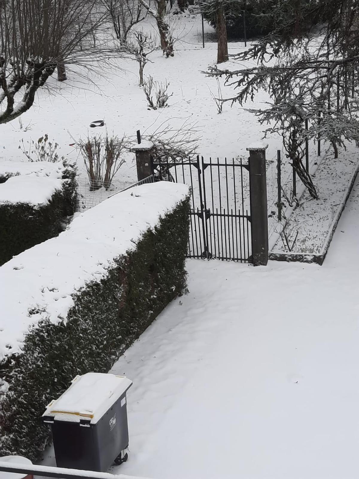 Bed and Breakfast Goutanou 01200 Chatillon-en-Michaille Exterior foto